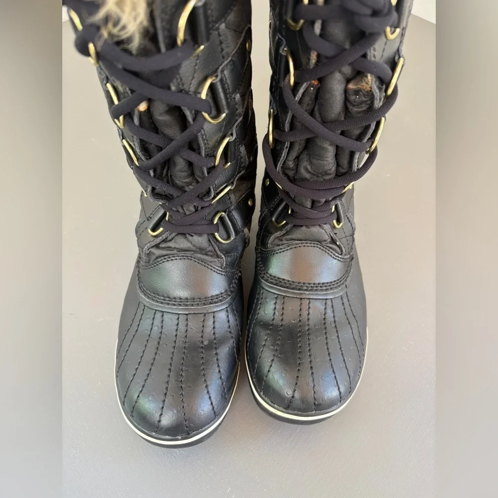 Sorel Tofino II Waterproof Winter Boots – Faux Fur Lined – Size 9.5